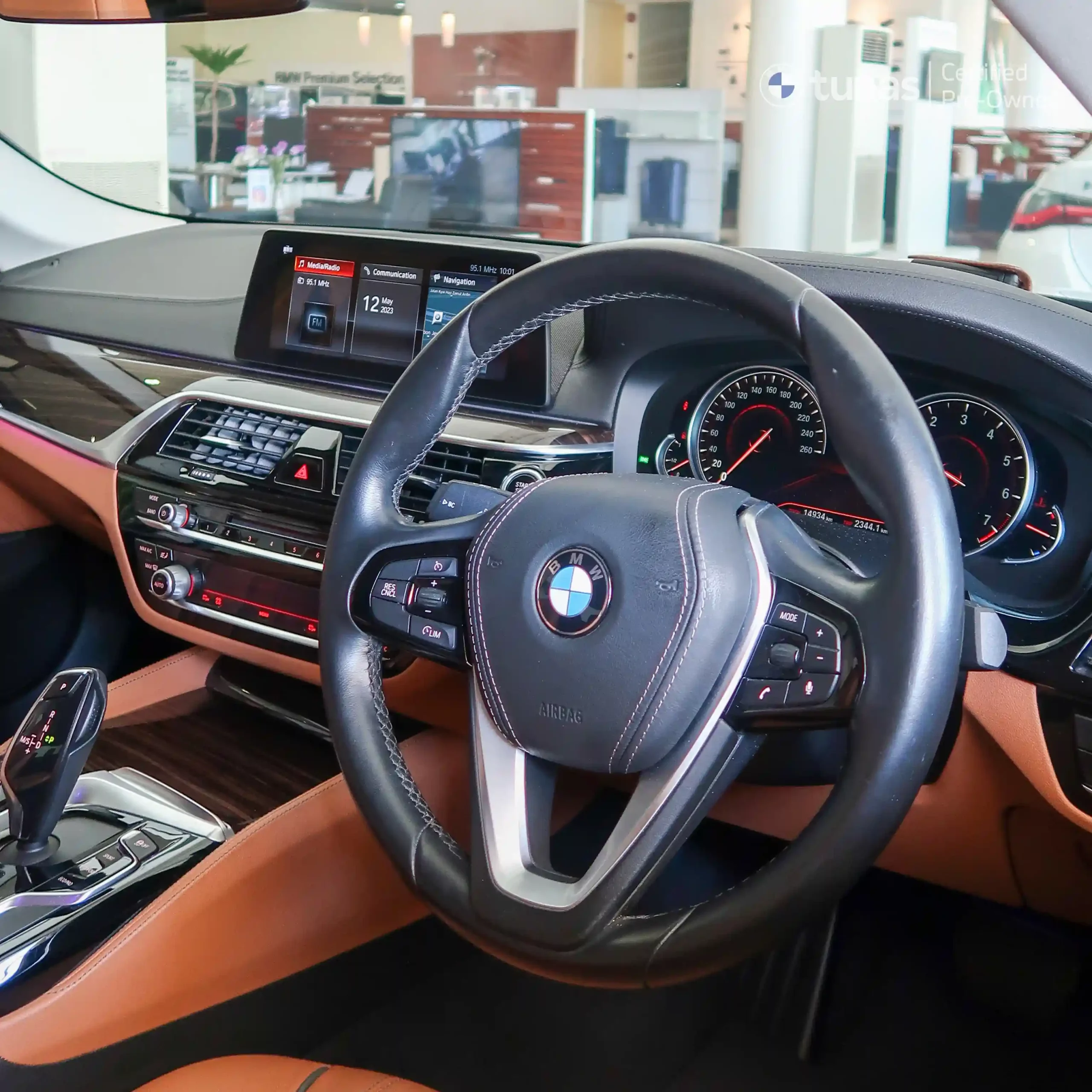 BMW 520i Luxury (G30)